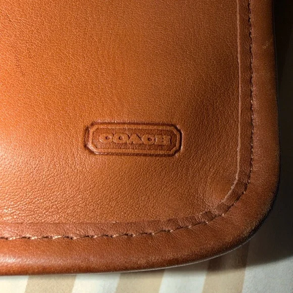 Coach vintage Saddle Brown Leather Zip Pouch Wallet very supple leather - Picture 11 of 16